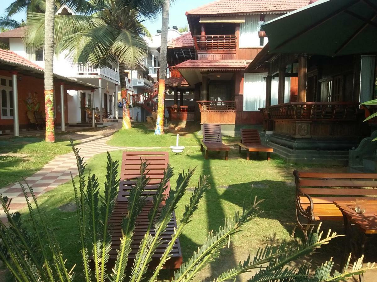 Black Beach Resort Varkala Exterior foto